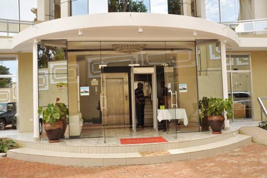 Karisimbi Hotel Kigali Exterior foto